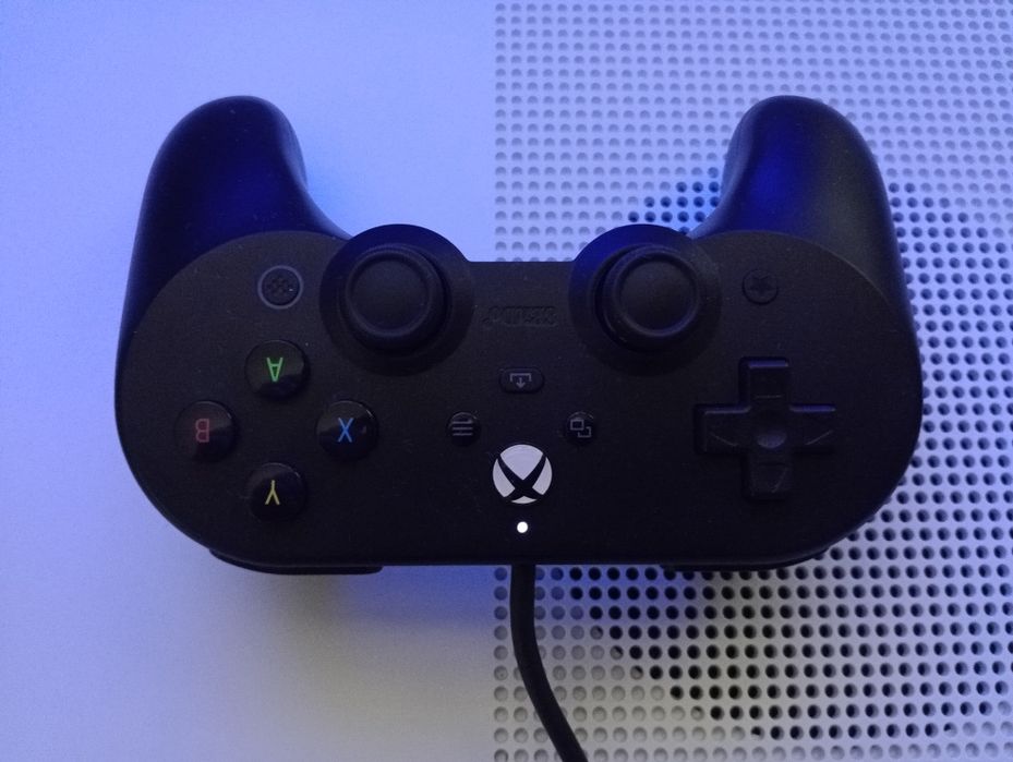 Джойстик 8BitDo Pro 2 Wired Controller for Xbox