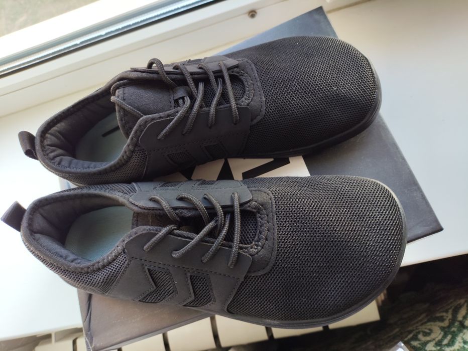 Кроссовки мужские дышащие под форму стопы