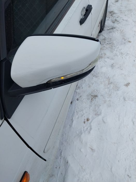 Продам боковые зеркал