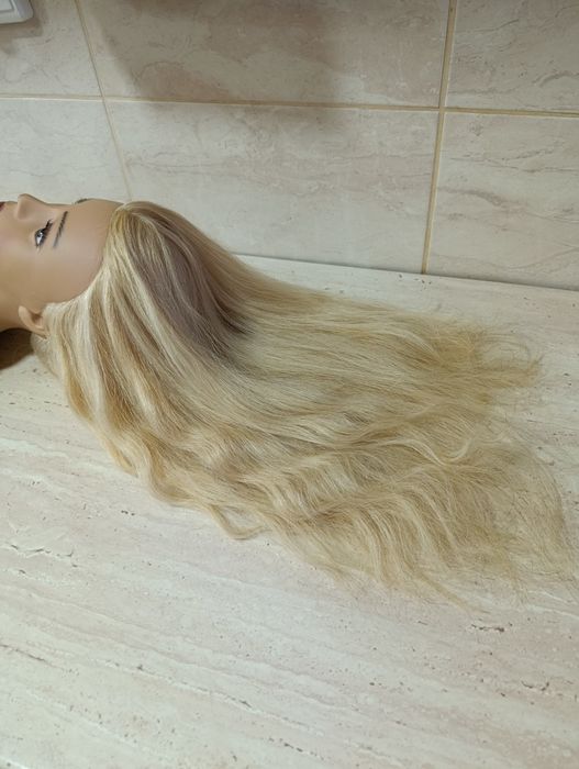 Vând manechin cu păr natural, blond!