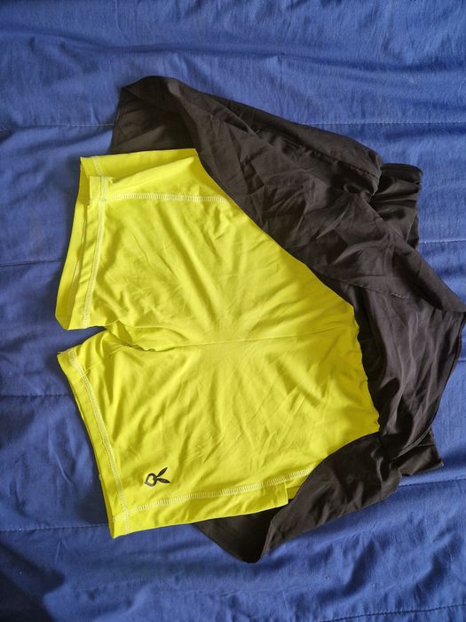 Промоция!!! Спортна пола с клин отдолу