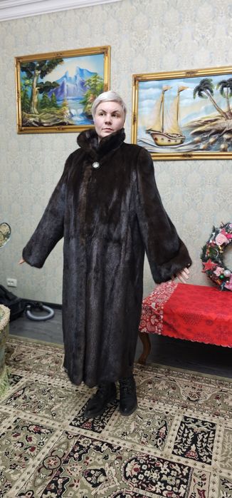 Продам норковую шубу