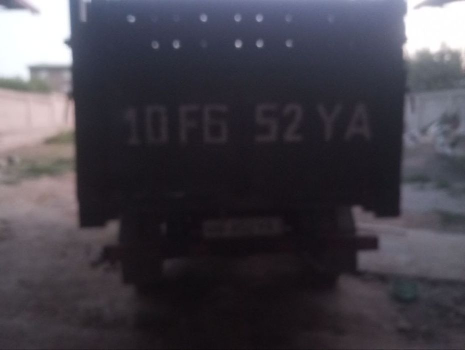 УАЗ сотилади  1981 йил