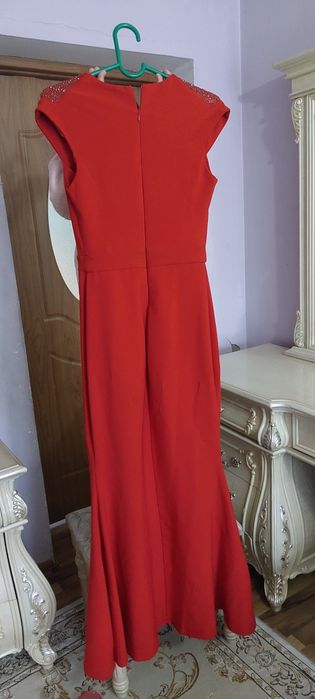 Вечерние платье и костюм