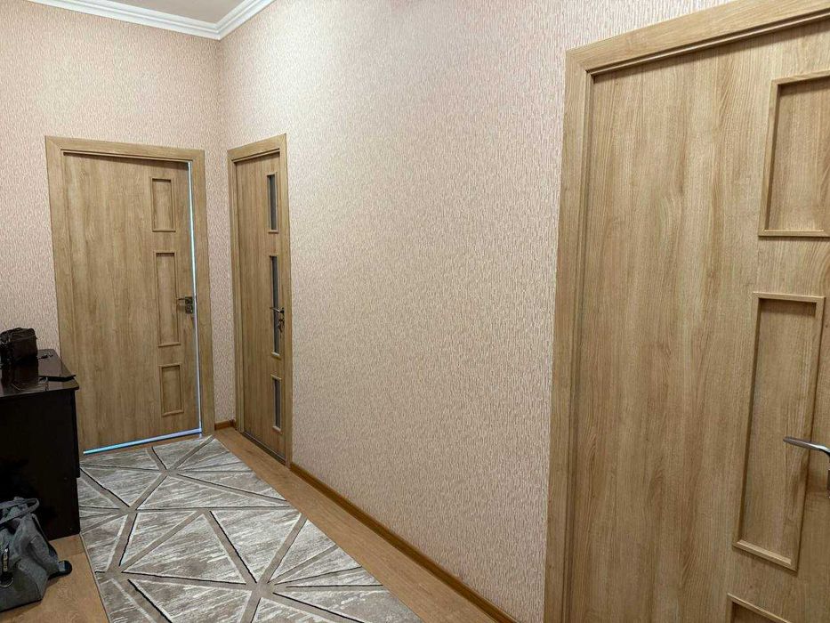 Сдается в аренду 2-х комнатная квартира на мосту Мукимий