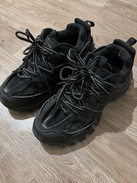balenciaga track 1