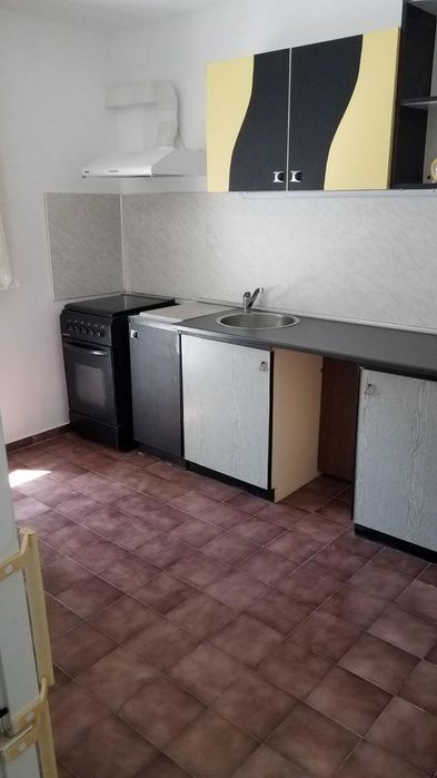 Дава се под наем Двустаен апартамент в София, Център - 73 кв.м за 560.49 € - Снимка #1