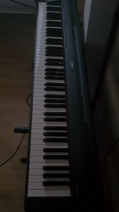 Yamaha P-85 | Pian digital 88 clape grele + stativ + pedală
