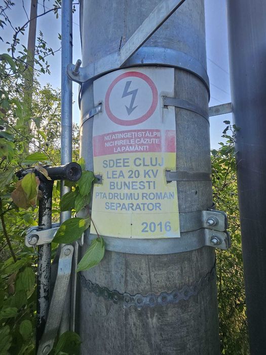 Teren 11.600 mp lângă Gherla – panoramă superbă, apă și curent în apropiere, LEA 20 kV și post trafo