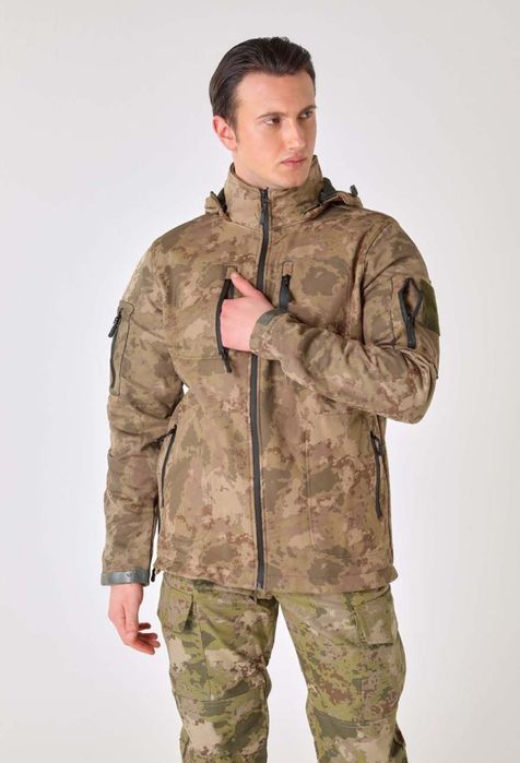 Тактическо softshell яке