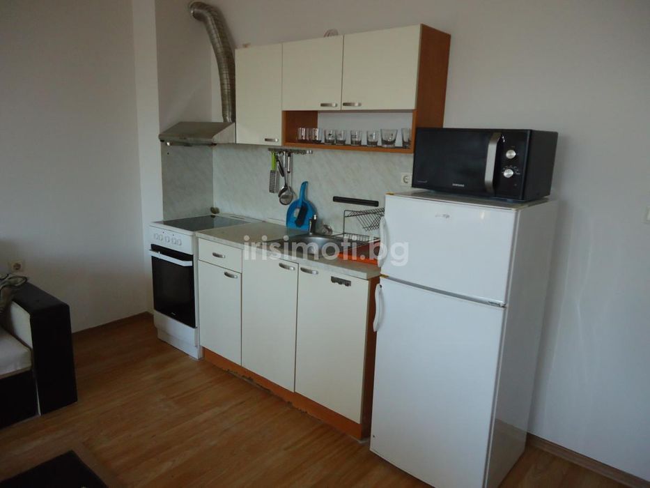Дава се под наем Двустаен апартамент в София, Стрелбище - 90 кв.м за 598.23 € - Снимка #3