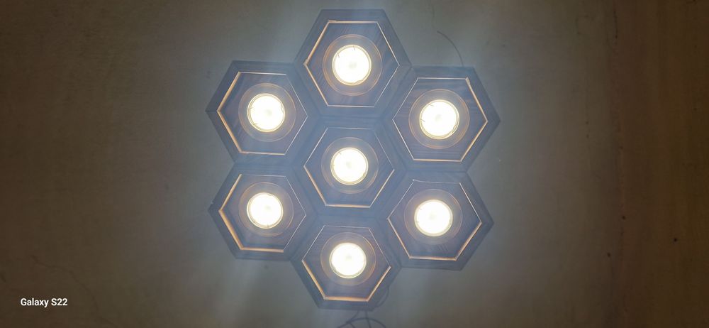 Дървен полилей с лед осветление!