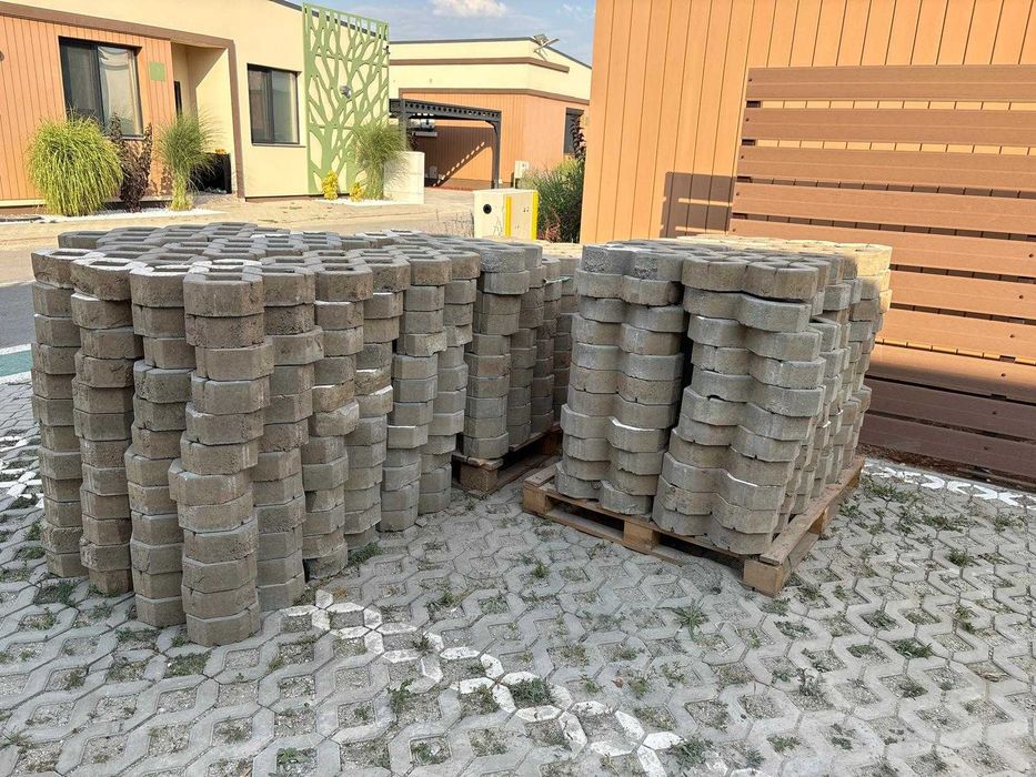 Pavaj beton, forma de grila, 400 x 400 x 80 mm, gri ciment