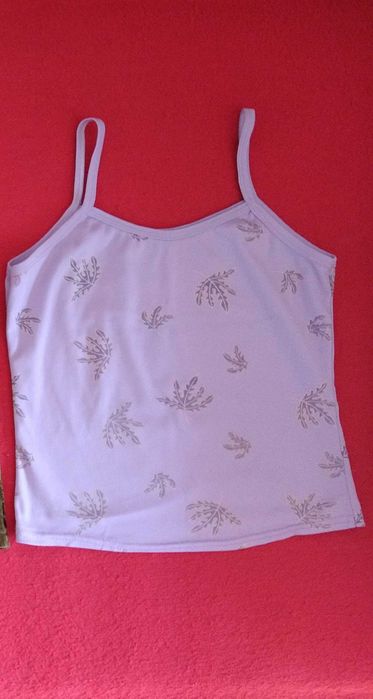 Къси блузки и потници памучни и изкуствени материи размери S и M