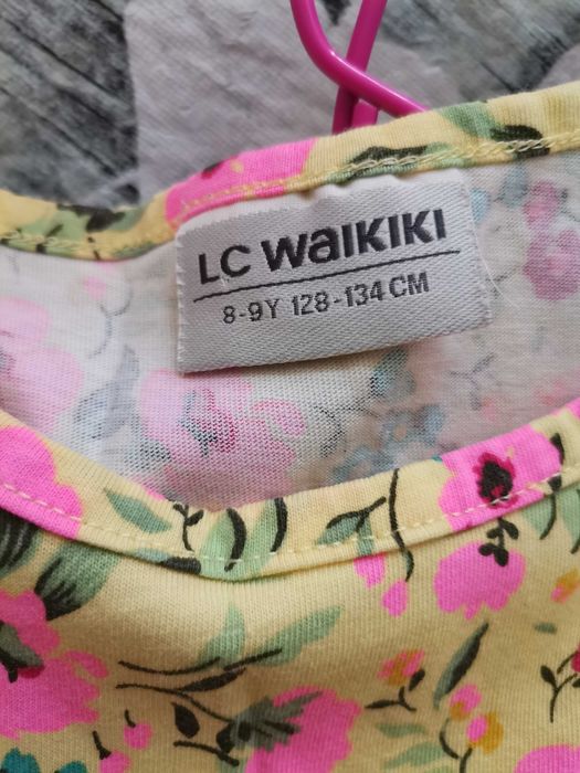 Цветни леки роклички