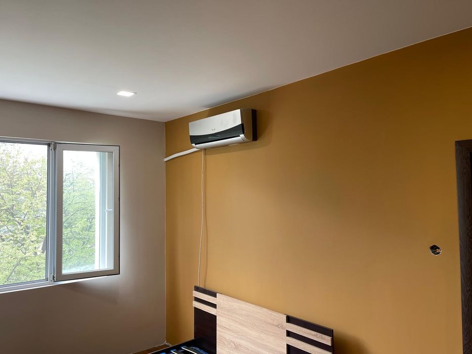 Предлагаме Качественни ремонтни дейности. 
Шпакловки, боядисване, подо