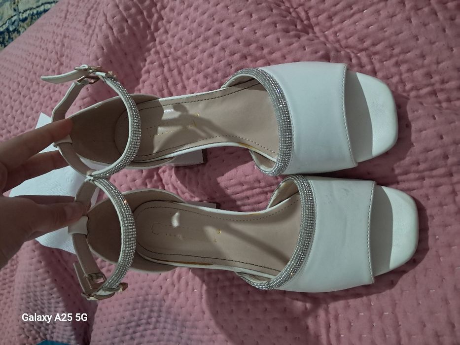 Тойға арналған туфли  36 РАЗМЕР!!