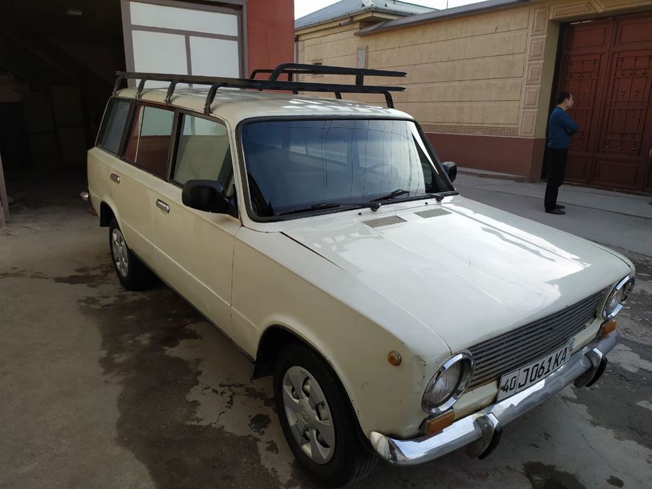 Ваз жигули 2102 сотилади
