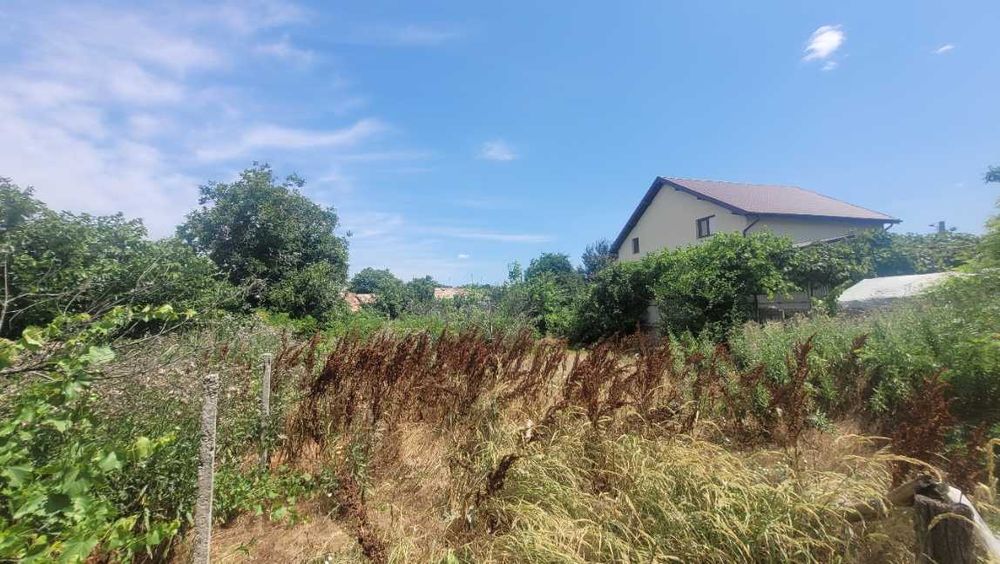 Teren PREMIUM 1904 mp + Casă bâtrânească -  Matca, jud. Galați – Semicentral, toate utilitățile la poartă, curent activ, asfalt