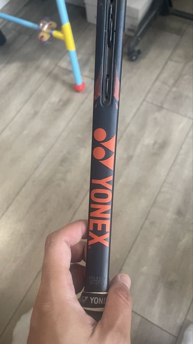 Ракета за тенис Yonex Vcore Pro 97