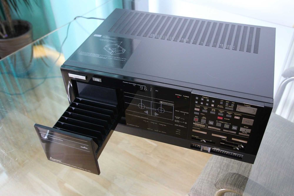 Mitsubishi DA-L80 Stereo Cassette Receiver / 7-Cassette Autochanger fabricat 1984 Japonia complet revizuit.