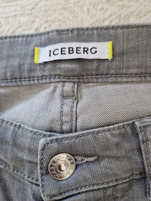 Blugi bărbătești Iceberg