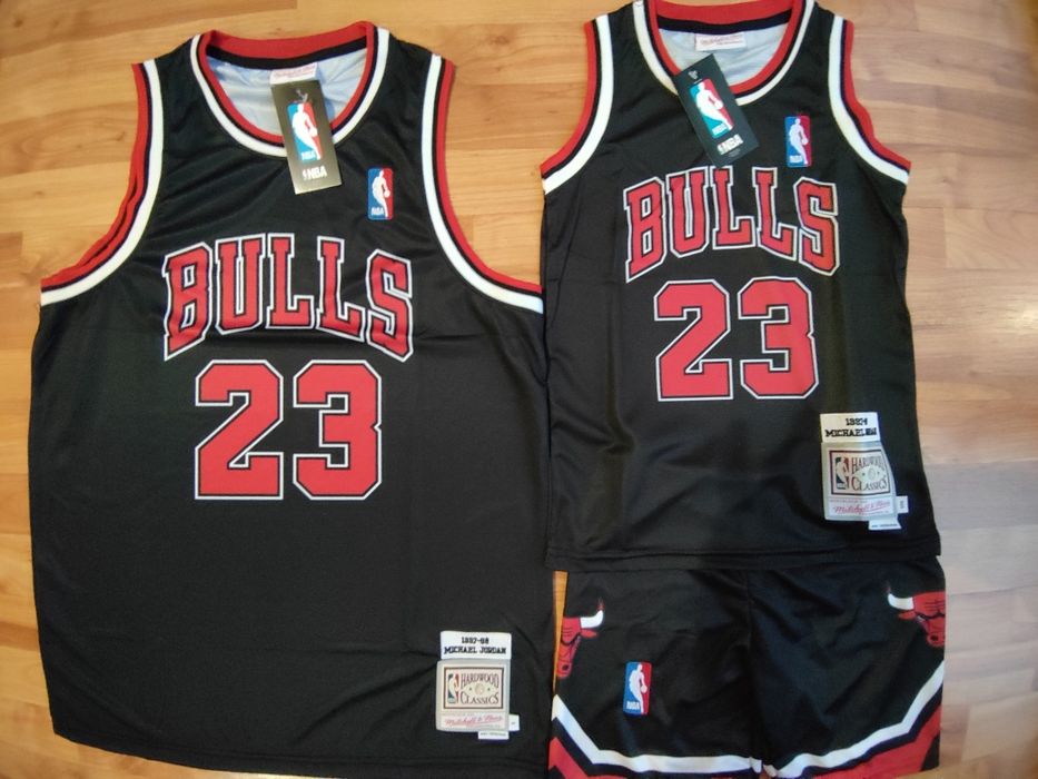 Баскетболни екипи