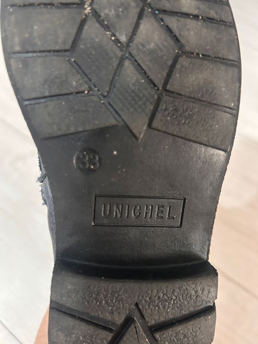 Продам зимние сапоги на девочку