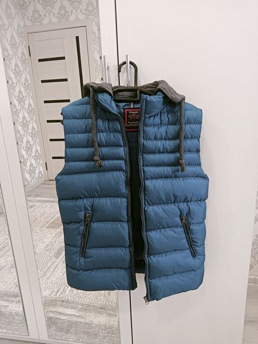 Жилет на мальчика 9-13лет