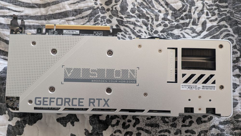 Продам rtx 3070 gigabyte vision, 8gb