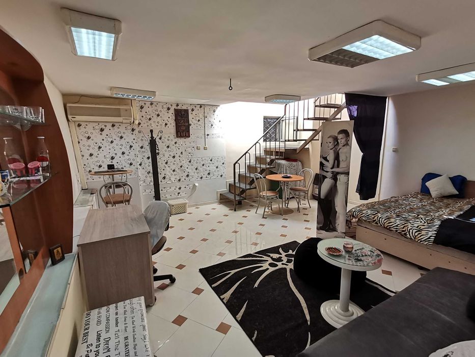 Дава се под наем Тристаен апартамент в Бургас, Център - 104 кв.м за 408 € - Снимка #4