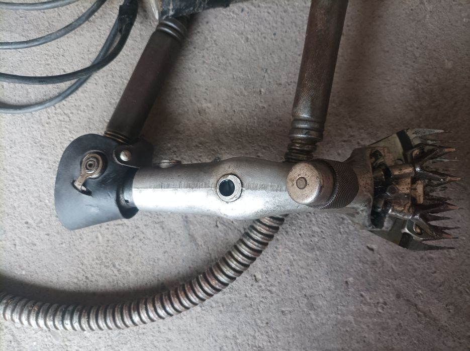 Қўй юнгини оладиган машинкани сотилади