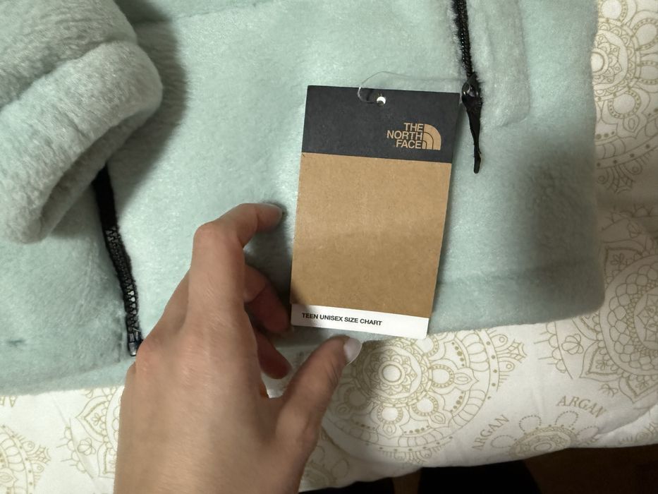 Яке the noth face 700