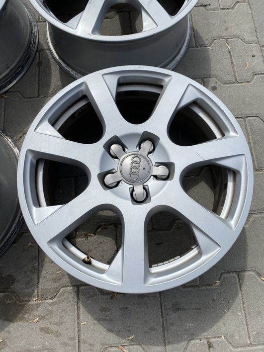Jante origi  17 5 112 Audi A3 A4 A5 A6 A7 A8 Q3 Q5 Mercedes Wv Skoda