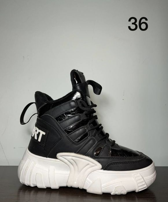 Продам новы ботинки