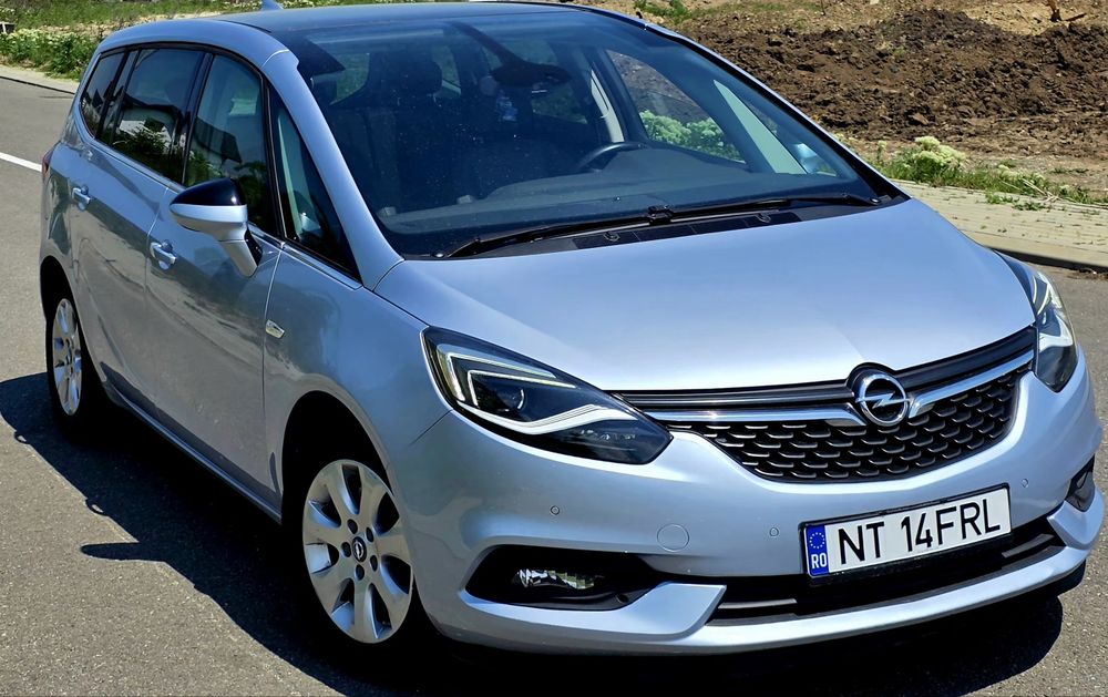 Vand Opel Zafira 7 locuri  2017 Full Options
