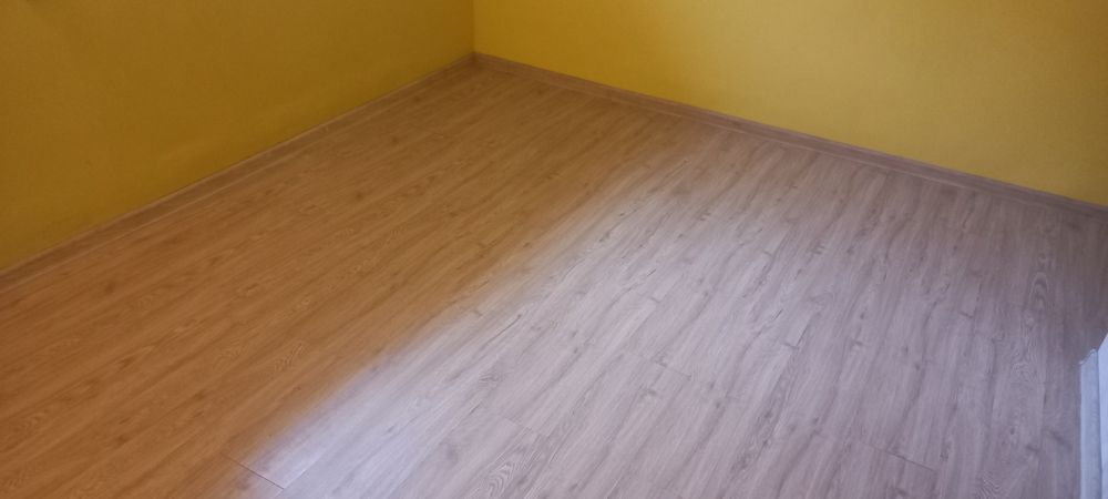 Ламинат 8мм, 17 квадрата