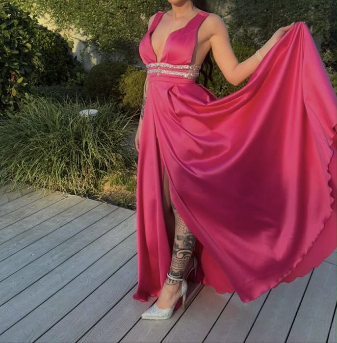 Рокля .         .