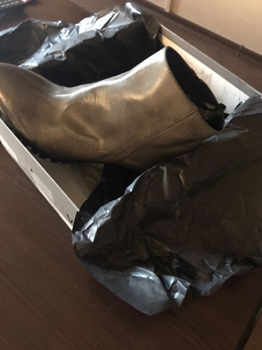 Елегантни боти на италианската марка Vic