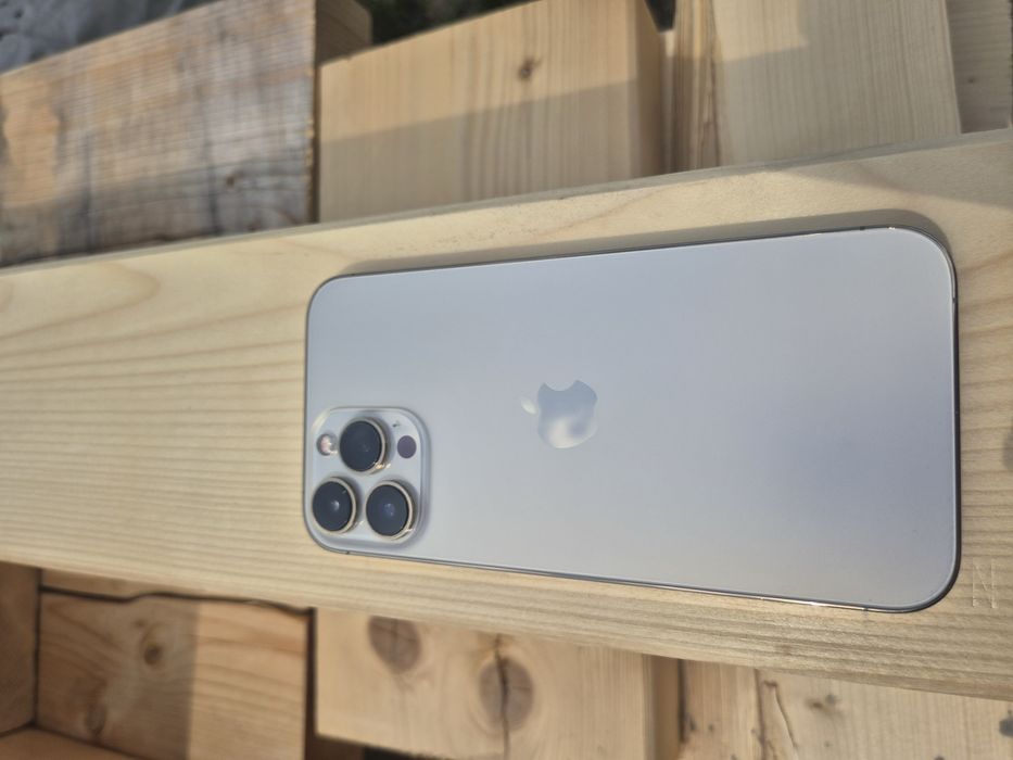 Iphone 13pro max като нов