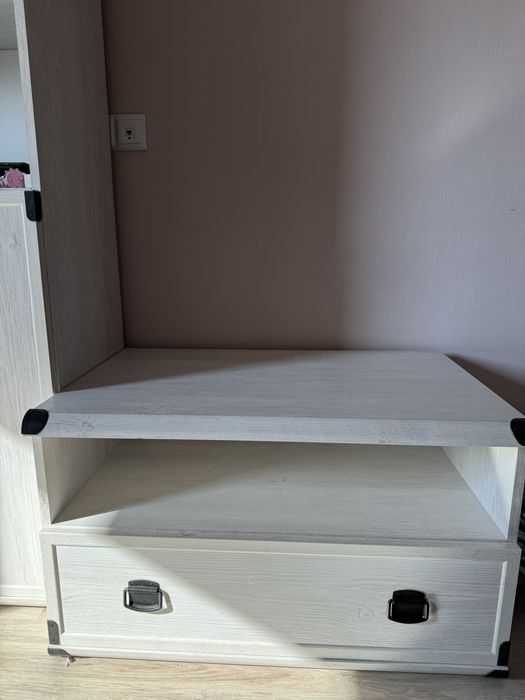 Продам спальный гарнитур  с кроватью