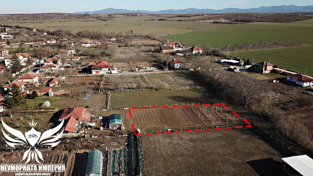 Продавам парцел 1000кв.м. статут УПИ в село Избеглии