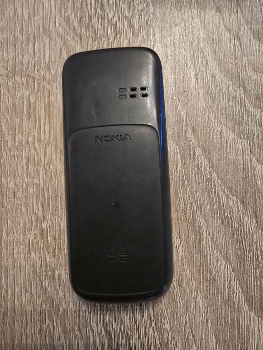 Nokia 100 фенерче