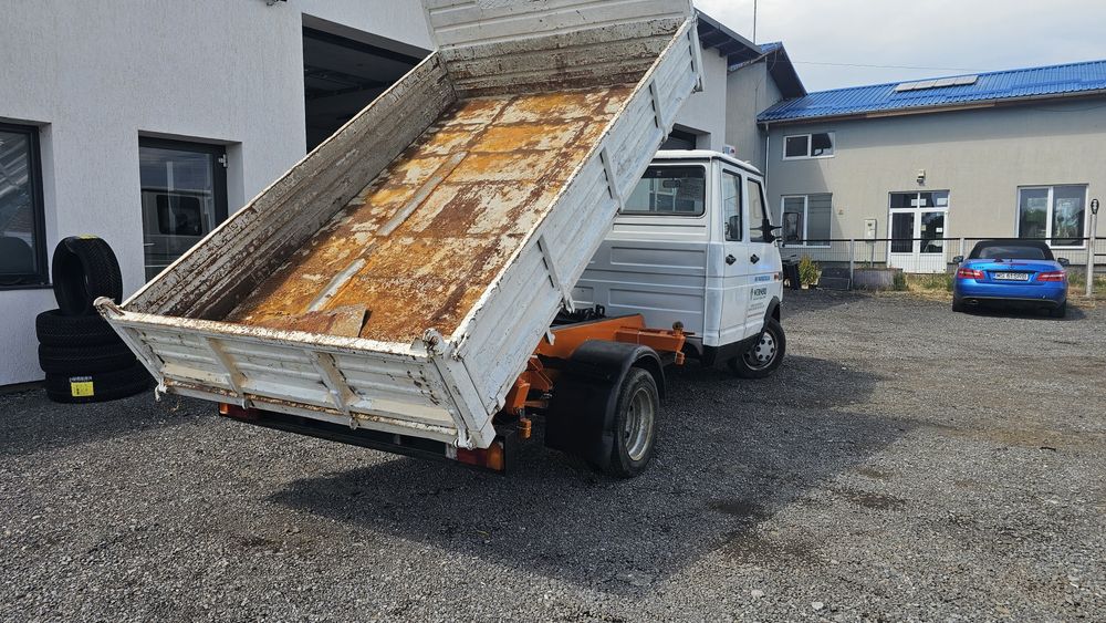 Iveco Daily 2.5 D 35C10 Basculabil 3 parti