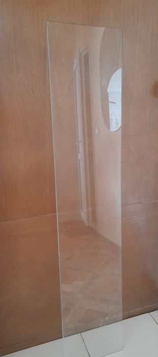 Продаётся стекло 500тг