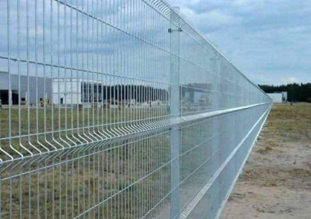 Vând garduri si porți din plasa bordurată