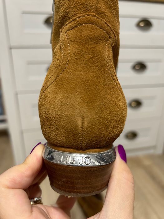 Ciocate maro piele intoarsa Liu Jo