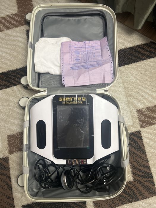 Продам массажер для тела и лица