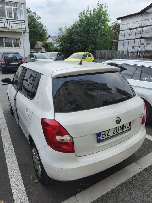 SKODA Fabia 2011 — imagine 2