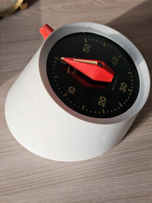 Часы сигнальные Янтарь